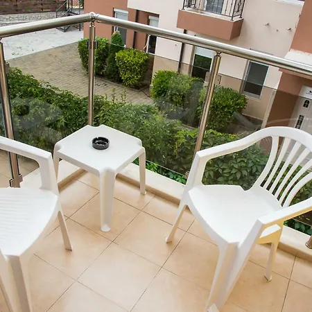 Apartman Lev Ravda