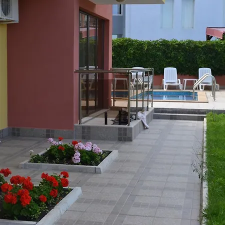 Apartment Lev