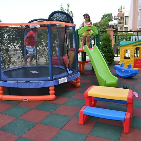 Lev Apartment *