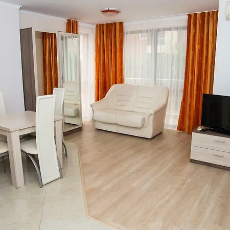 Apartment Lev