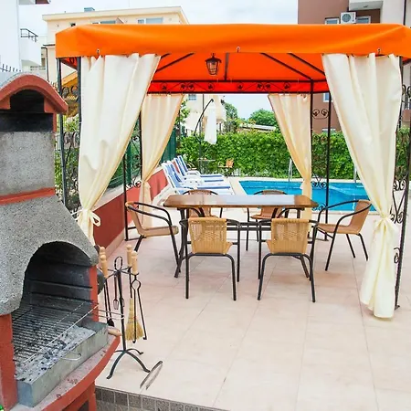 Апартаменты Lev