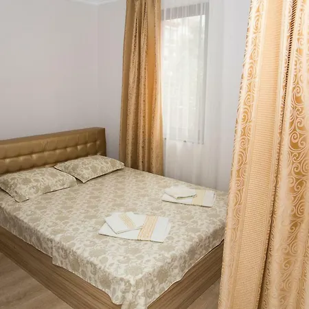 Lev Apartment *